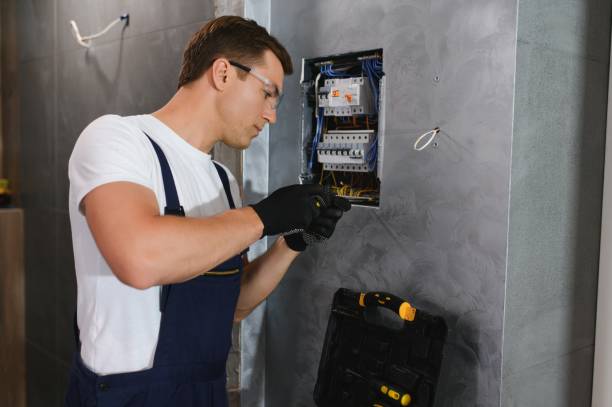 Best Electrical Outlet Repair  in Oakbrook Terrace, IL